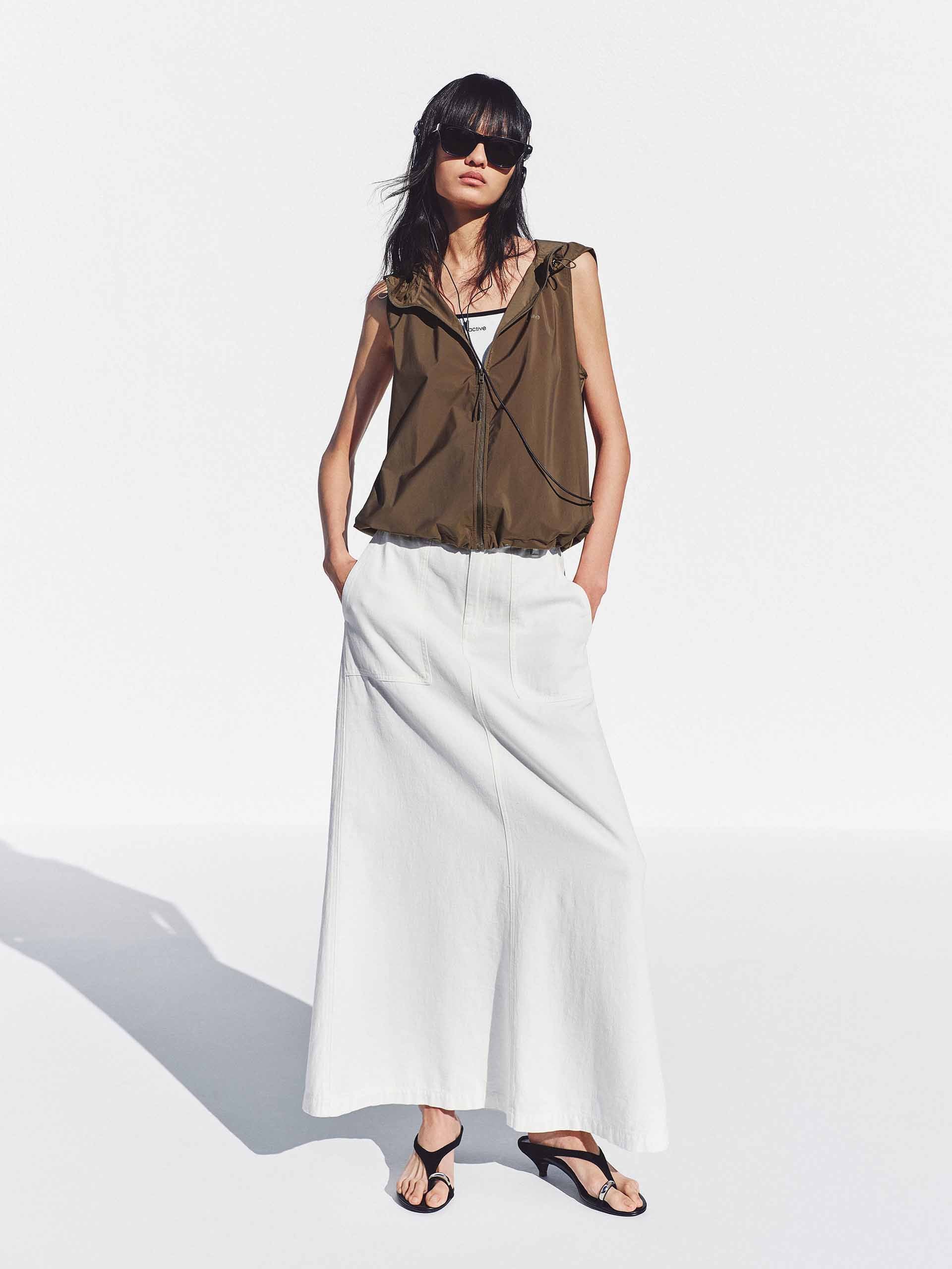 Hooded Sleeveless Vest