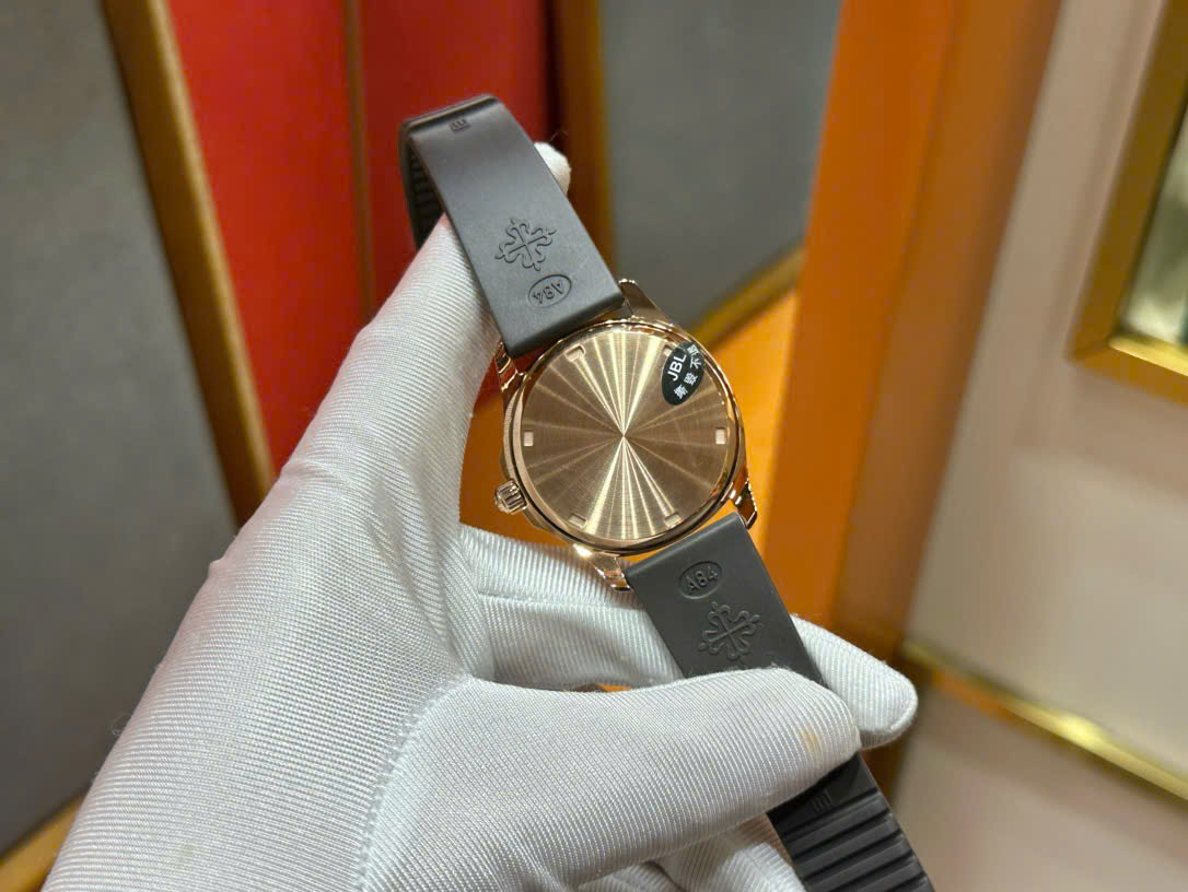 Patek Philippe Luxury Fake Watches Aquanaut 5067 Brown Rubber Strap Quartz Movement PPF Factory 35,6mm - Top club