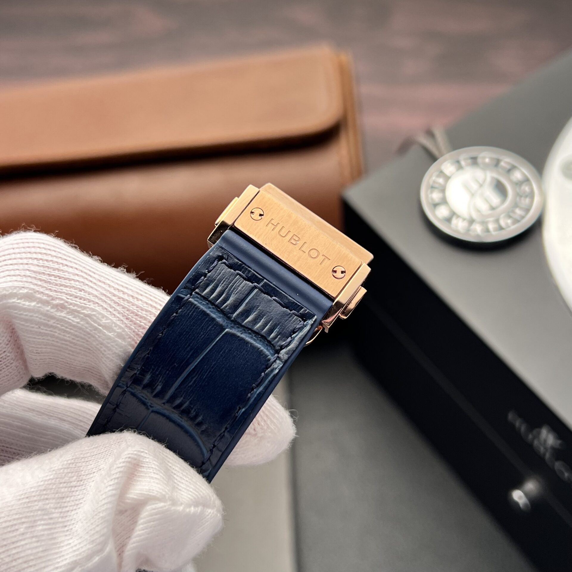 Hublot Replica 1:1 Watch Classic Fusion King Gold With Moissanite Diamonds Blue 42mm - Top club