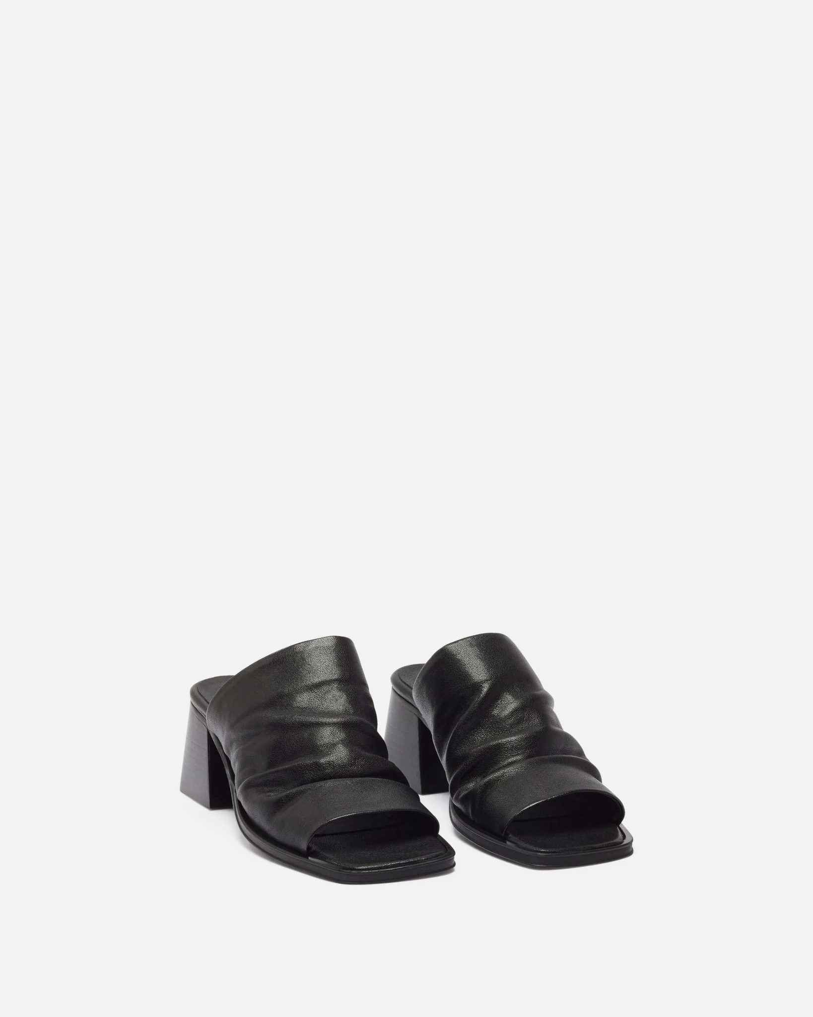 MULES DELMA - En cuir à talons noir