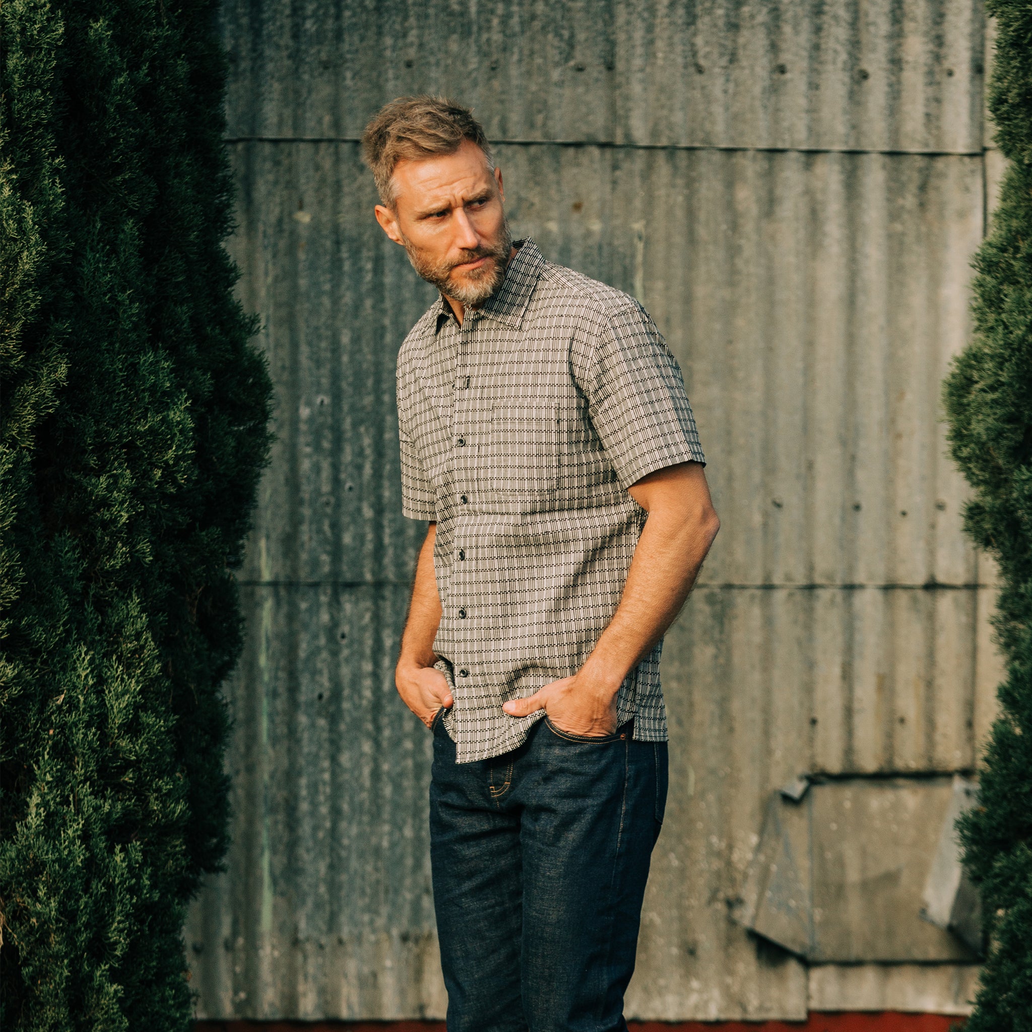 The Short Sleeve Hawthorne in Navy Stripe