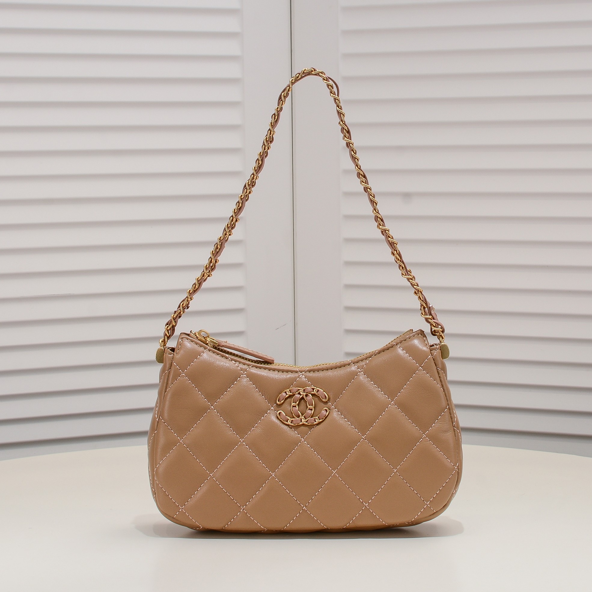 Chanel 23K Double C Hobo Chain Shoulder Bag Handbag1:1High-quality replica