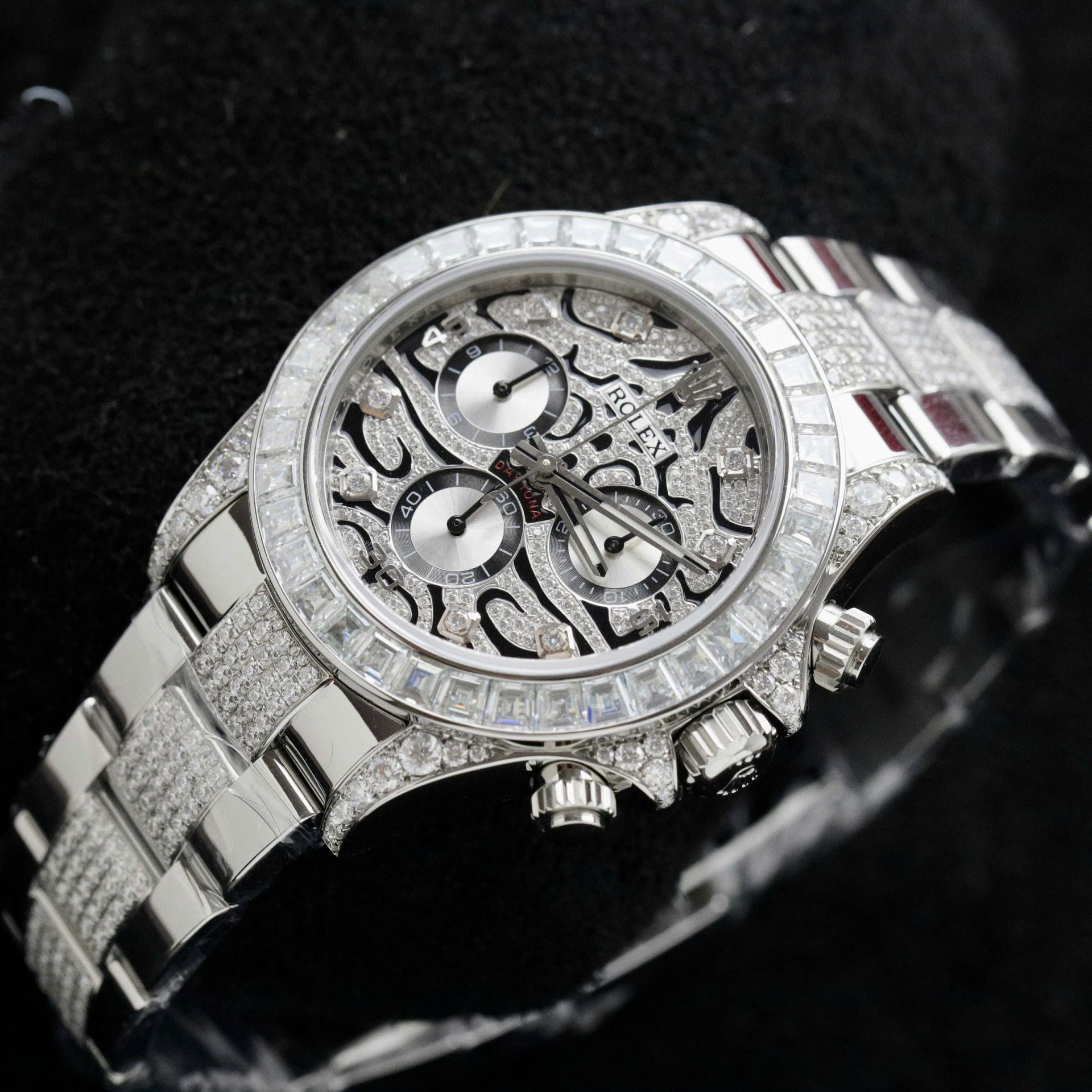 Rolex Daytona Eye Of The Tiger Replica Watch Diamonds Moissanite Hong Kong 40mm - Top club