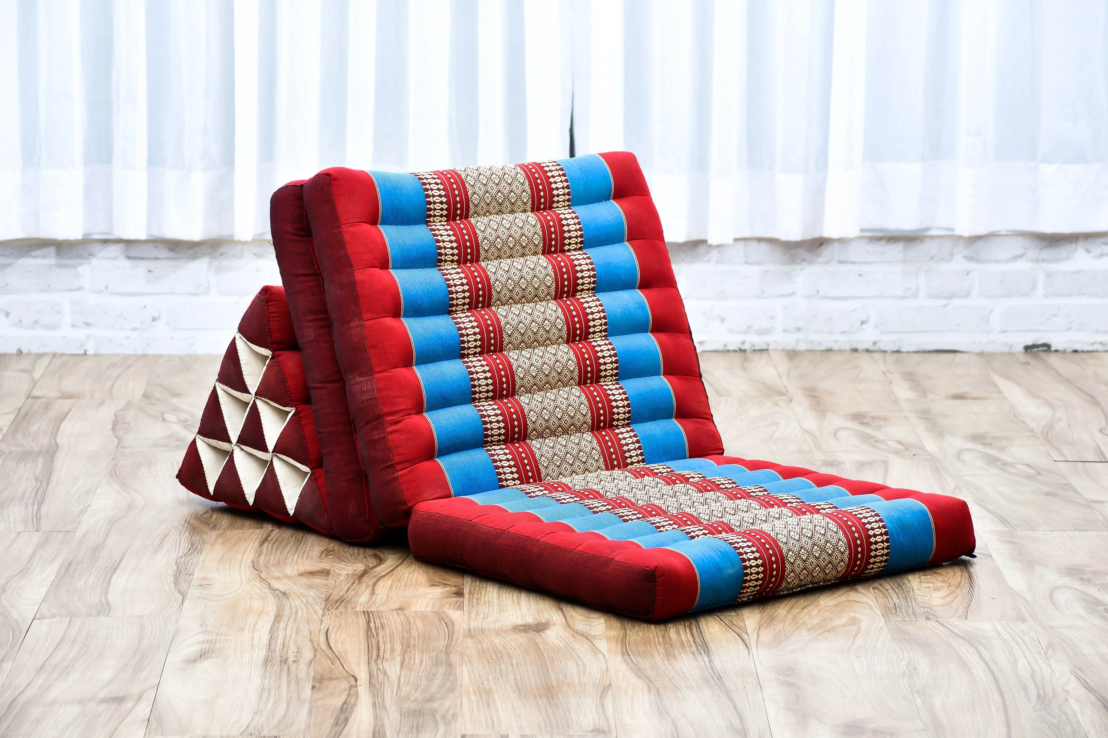 Leewadee - Comfortable Japanese Floor Mattress - Thai Floor Bed With Triangle Cushion - Futon Mattress - Thai Massage Mat, Blue Red, Kapok Filling - Image 7