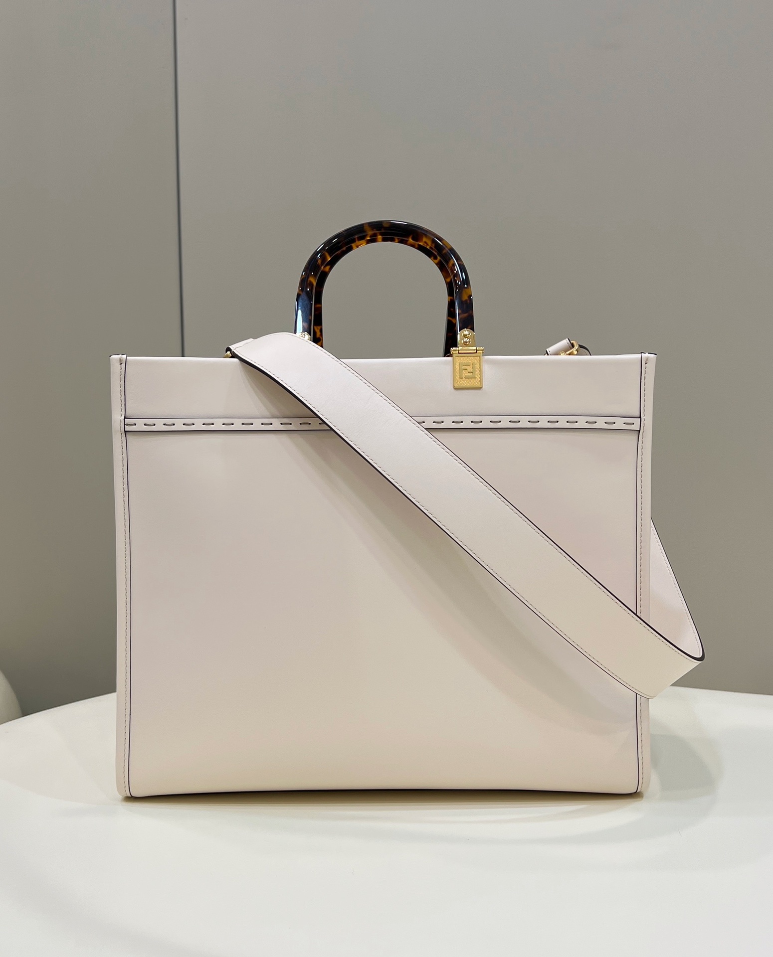Fendi Sunshine Medium - Replicaclubs