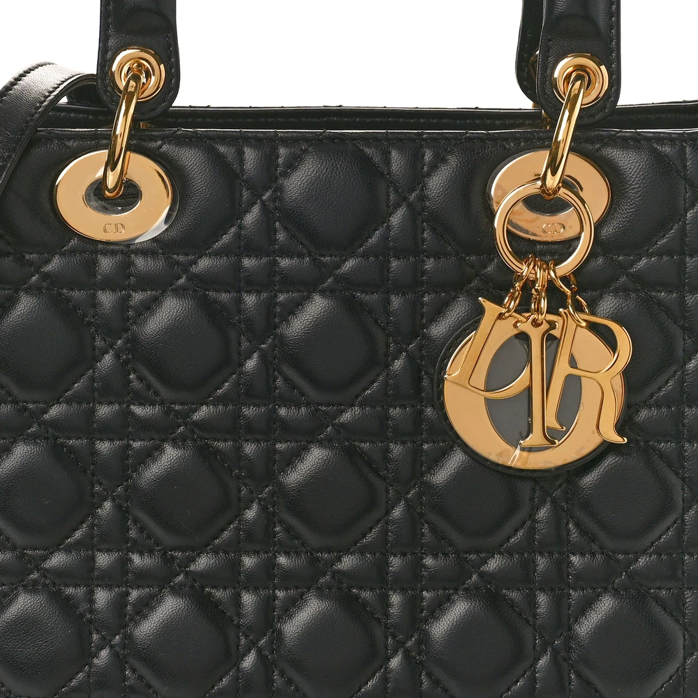 Dior Gold Hardware Superfakes – High Quality, Low Cost1:1High-quality replica