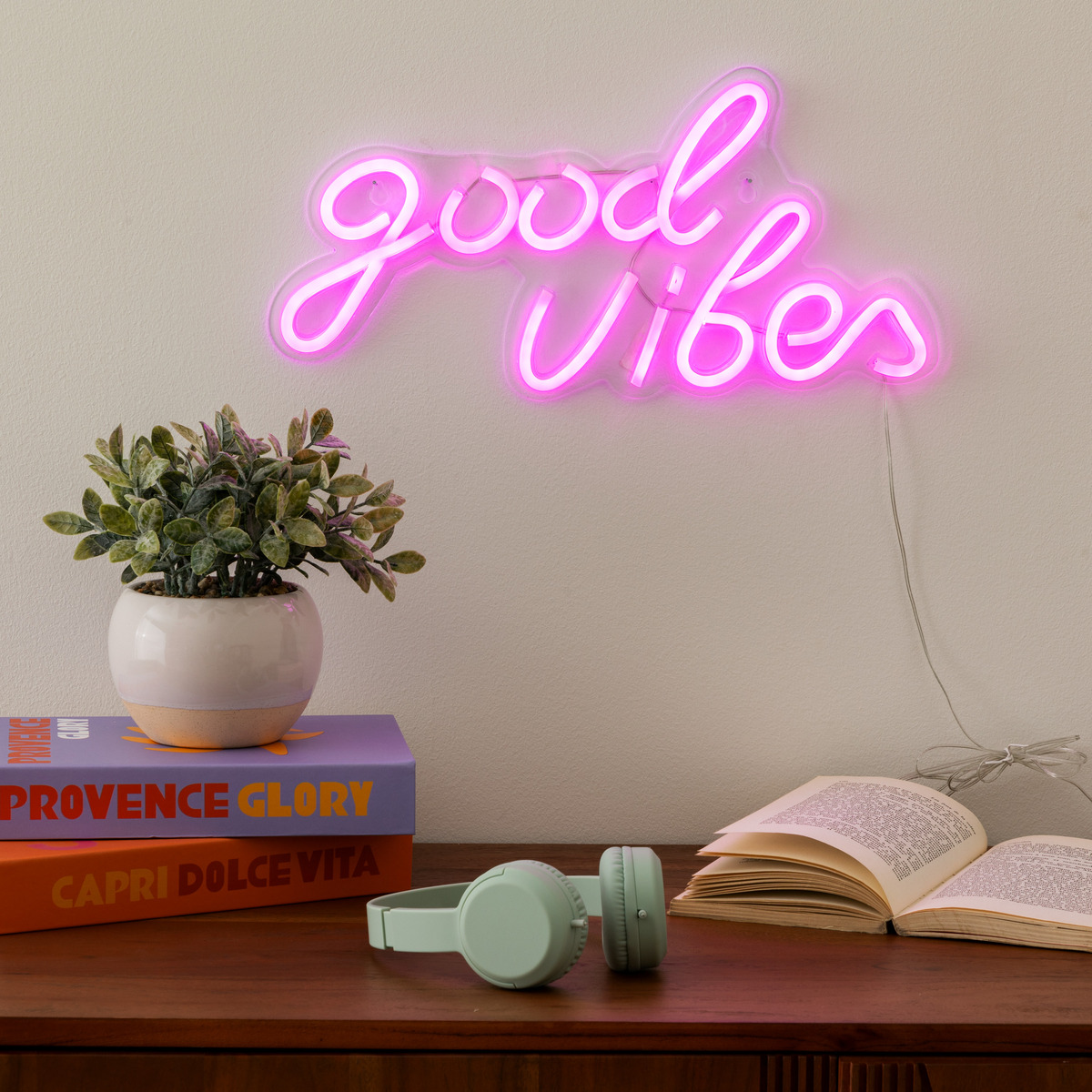 LED Wall Neon "Good Vibes" Pink, L. 40.5 cm