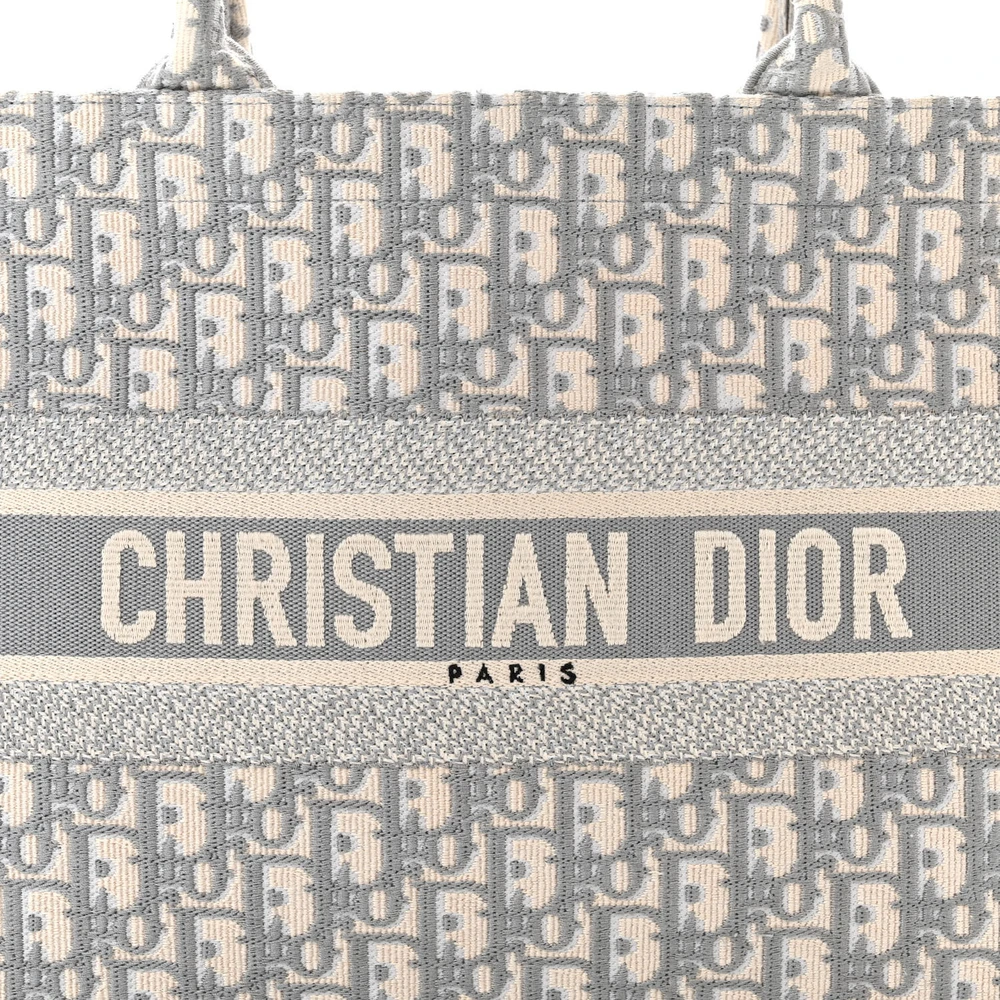 Grey Oblique Dior Tote – A Mirror Replica Masterpiece1:1High-quality replica