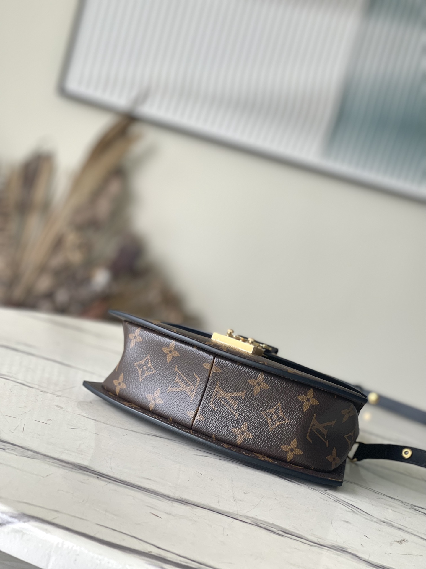 Louis Vuitton Tilsitt m465481:1High-quality replica
