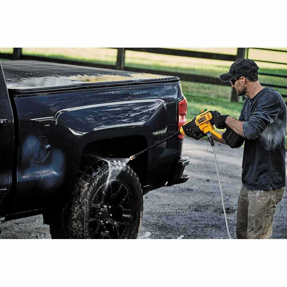 DeWalt 20V MAX 550 PSI Cordless Power Cleaner - DCPW550B - Image 4 DeWalt 20V MAX 550 PSI Cordless Power Cleaner - DCPW550B - Image 4