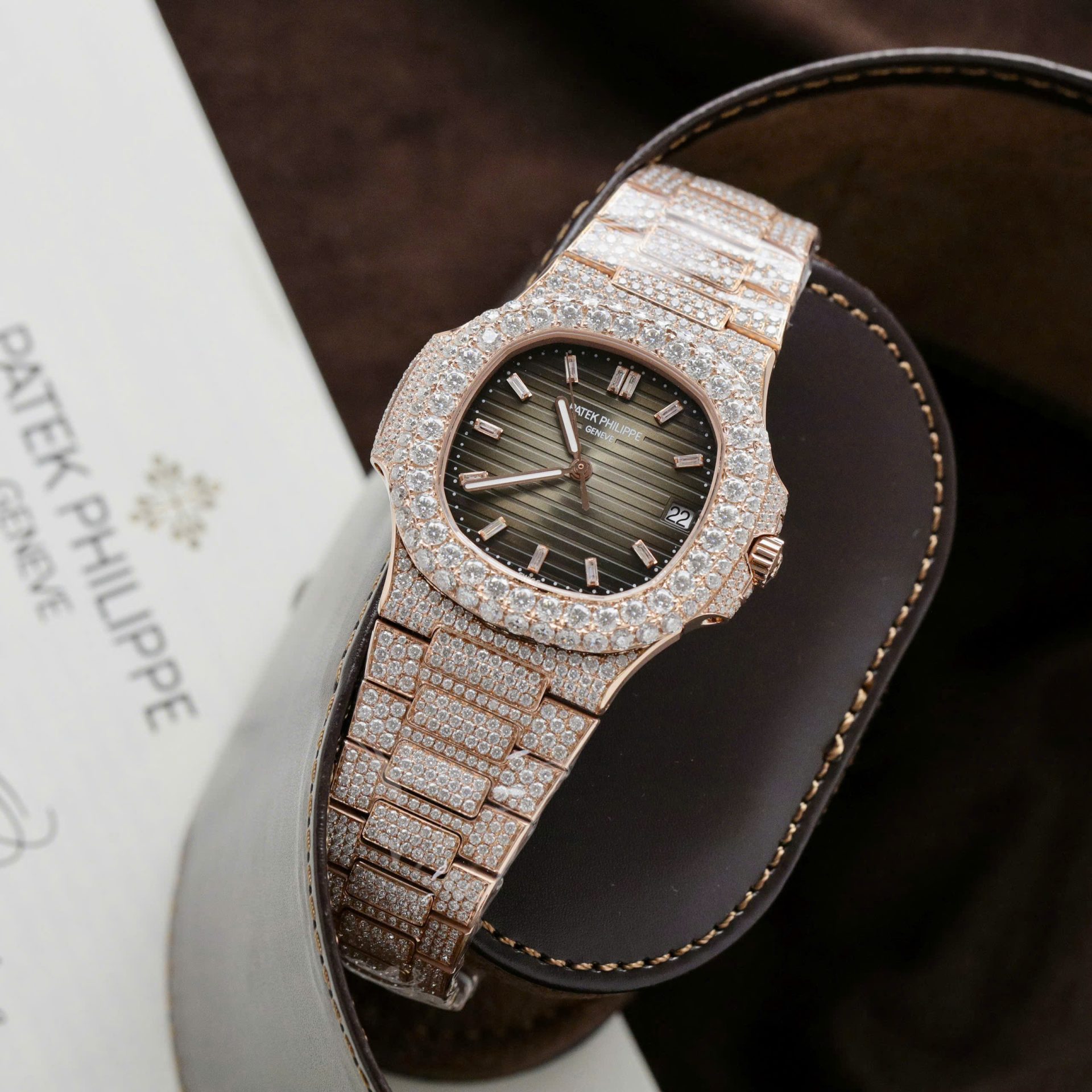 Patek Philippe Nautilus 5711 Replica Watch Gold Wrapped + Moissanite Diamonds Hong Kong Custom 40mm - Top club