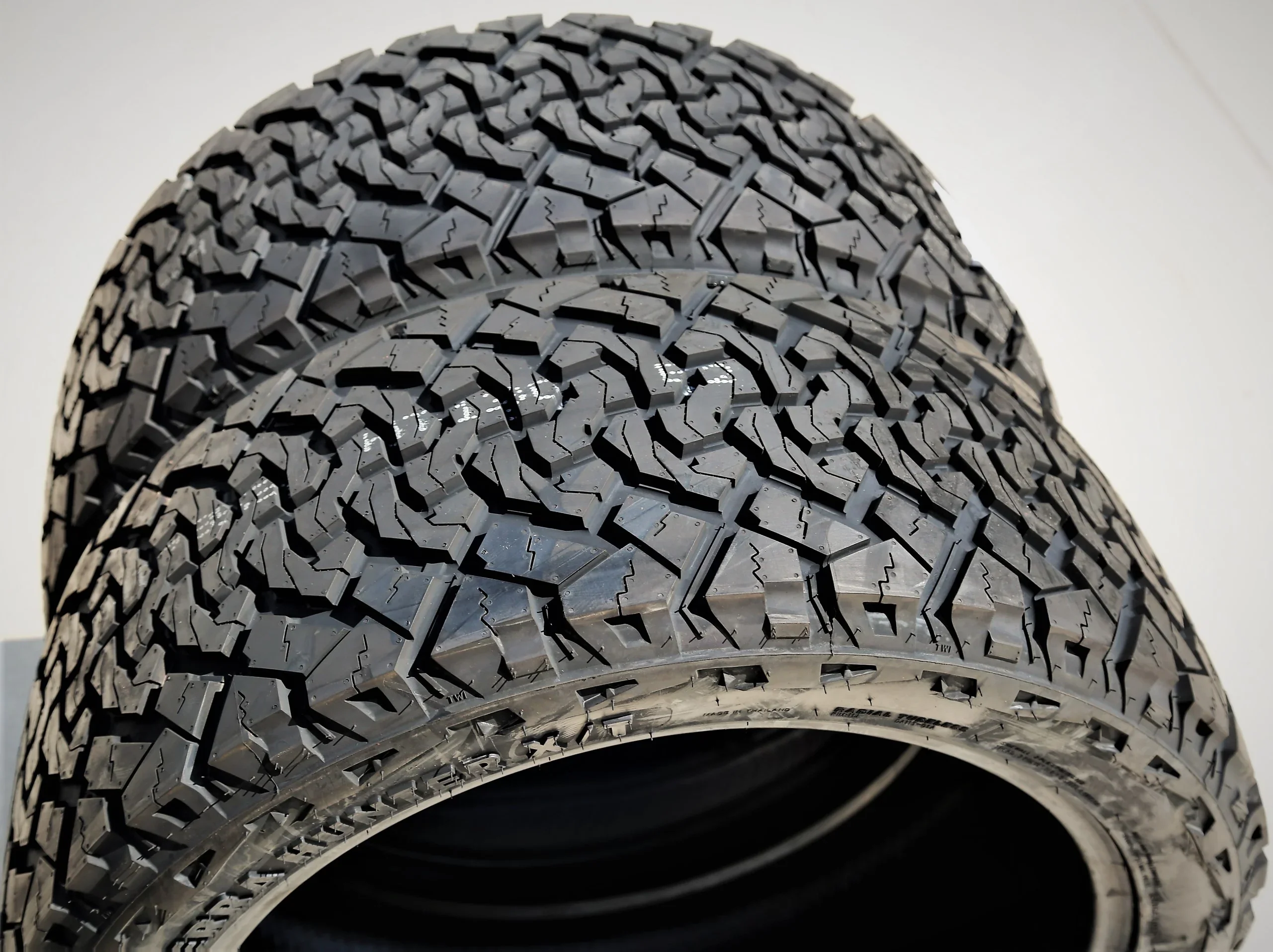 Venom Power Terra Hunter X/T 285/45R22 114T XL Extreme Terrain Tire