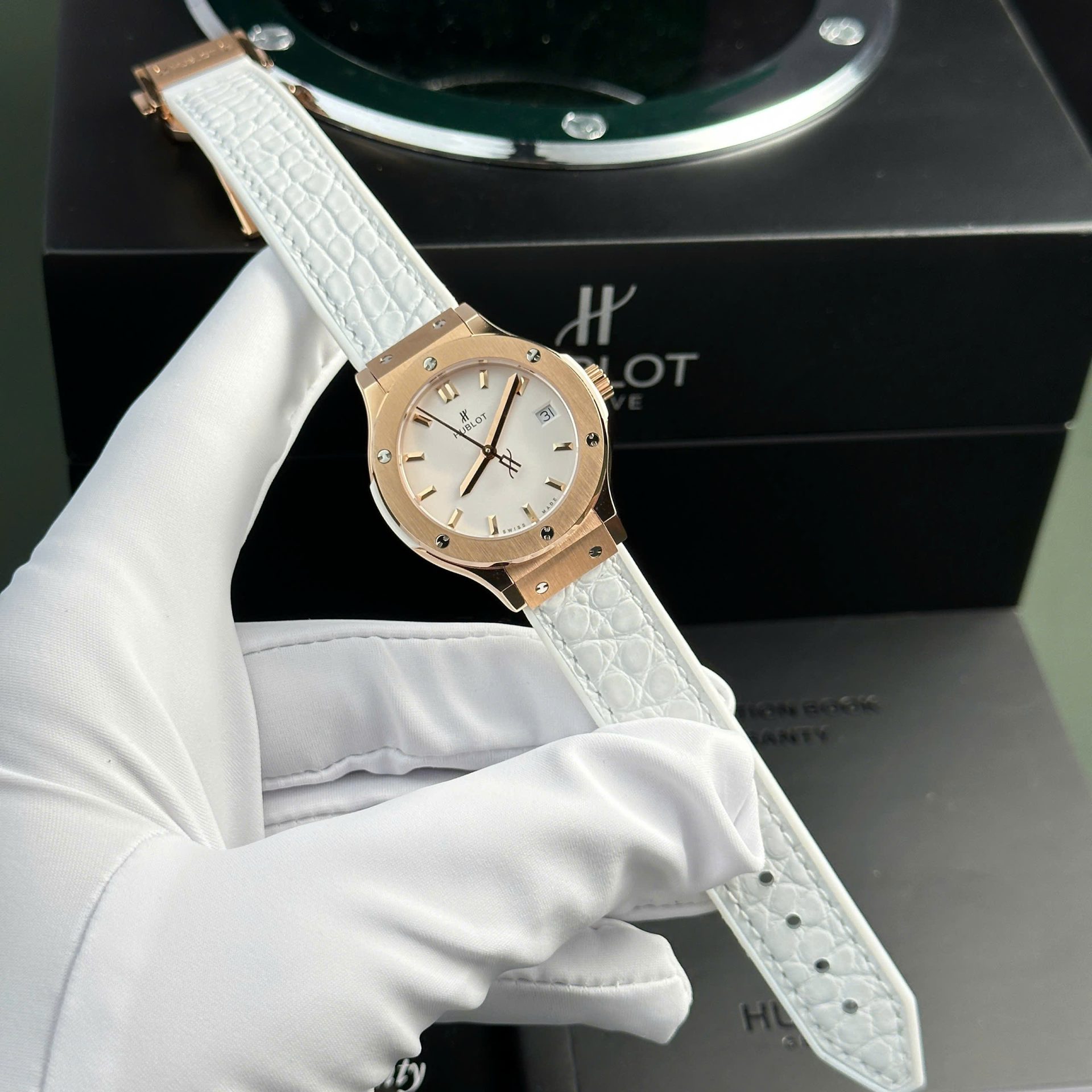 Hublot Classic Fusion King Gold Replica Watch Womens White HB Factory 33mm - Elite Watch Atelier