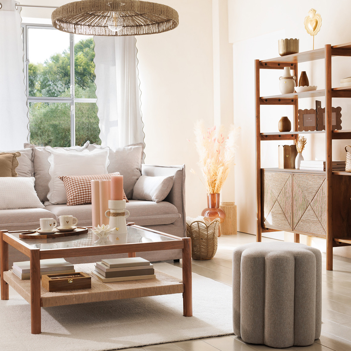 "Apala" coffee table 80x80 cm