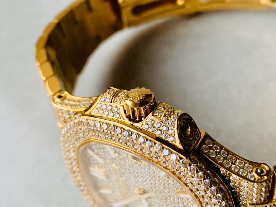 Replica PATEK PHILIPPE ICED Nautilus Jumbo 5711 YG TWF Full Paved Diamonds Dial Case and Bracelet A324 - Top club