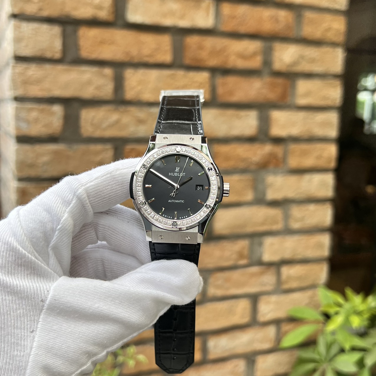 Hublot Classic Fusion With Diamond Bezel High Quality Replica Watch HBF 42mm - Top club