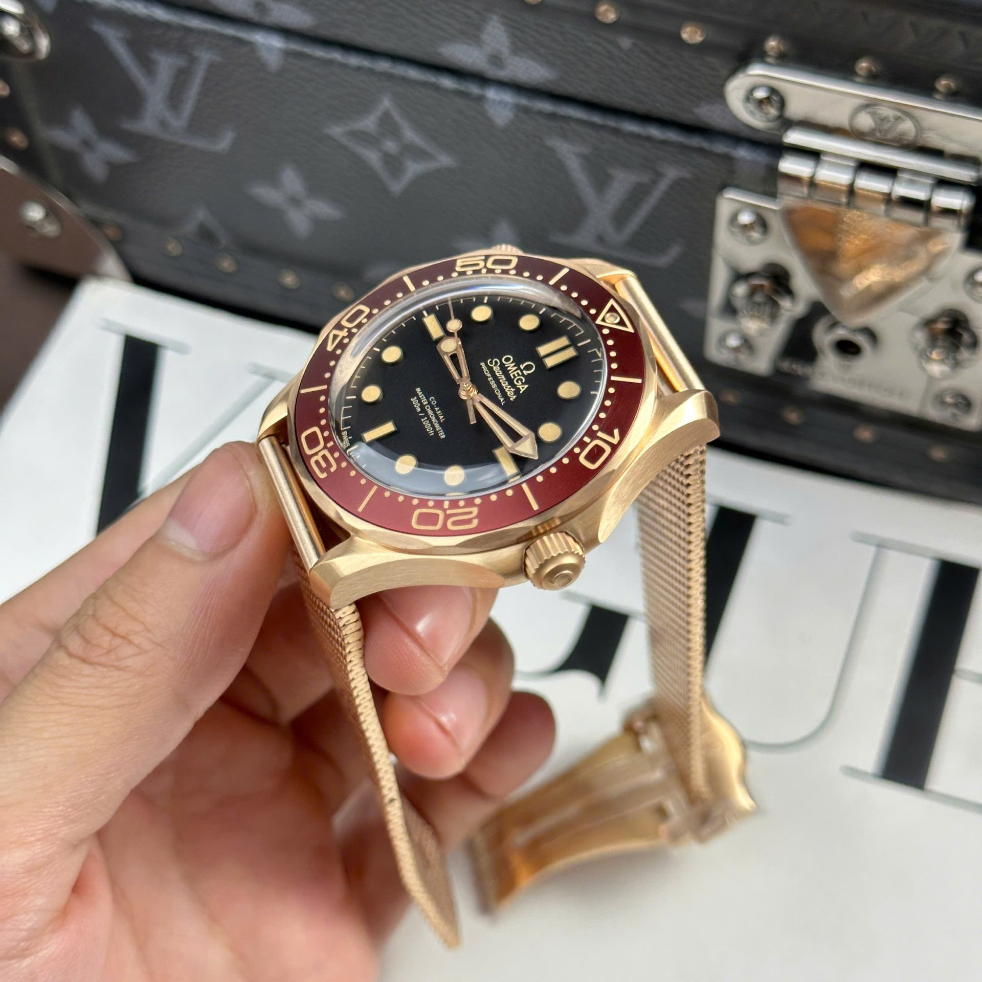 Omega Best Replica Watch Seamaster Diver 300M Bronze Gold VS Factory 42mm - Top club