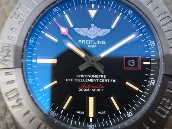 Replica Breitling Avenger BlackBird 44mm DLC GF Titanium Case Black Dial Rubber Strap A2824 - Top club