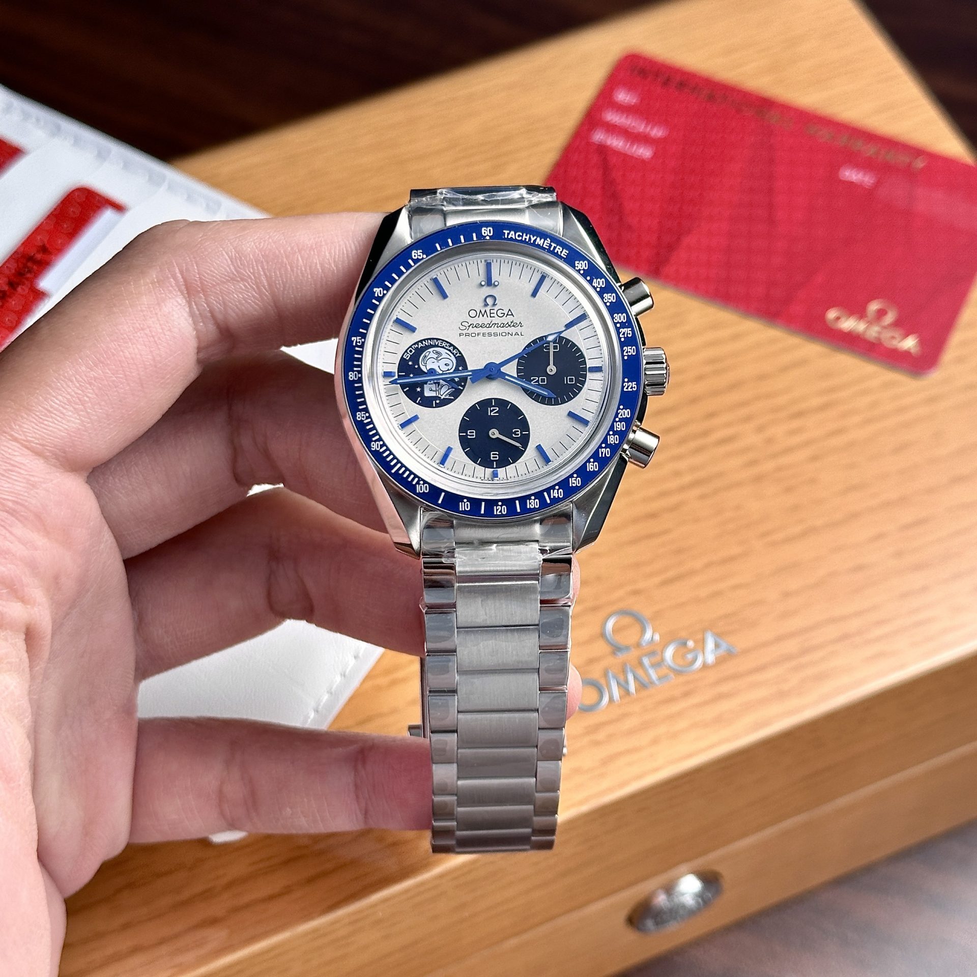Omega Replica 1:1 Watch Speedmaster Snoopy Avard Anniversary GS Factory 42mm - Elite Watch Atelier