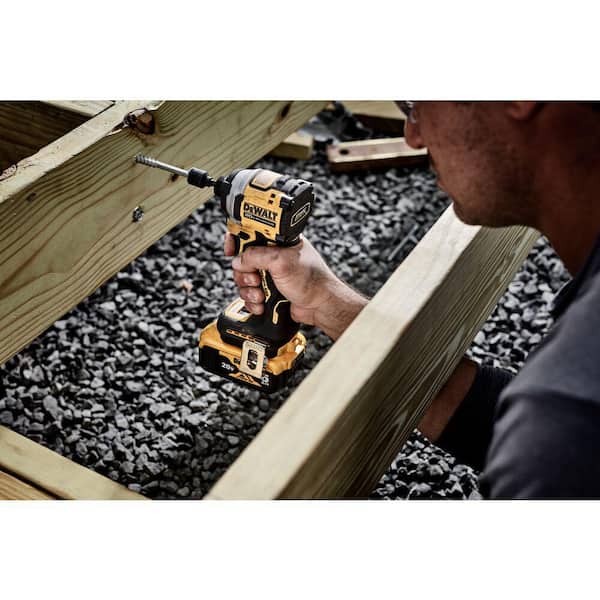 20V MAX XR Hammer Drill and ATOMIC Impact Driver 2 Tool Combo Kit with (2) 4.0Ah Batteries, Charger, and Bag - Image 12