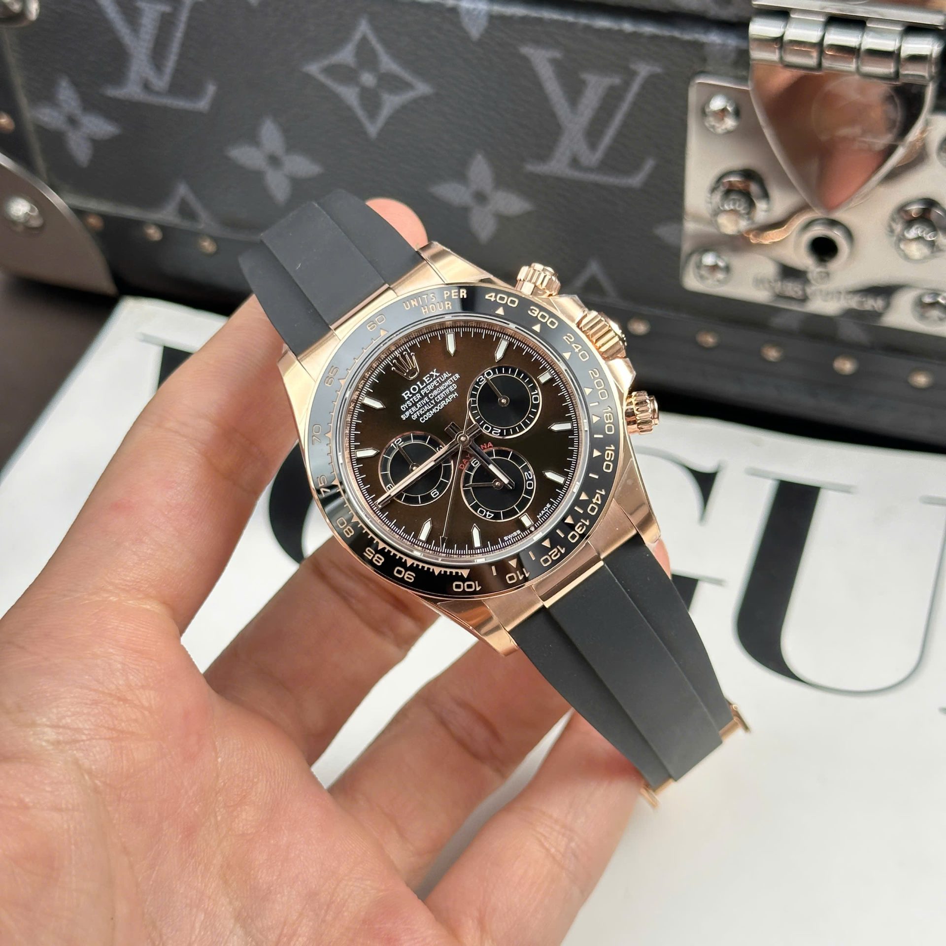 Rolex Cosmograph Daytona 126515 Fake Watches Chocolate Dial Rubber Strap THB Factory 40mm - Elite Watch Atelier