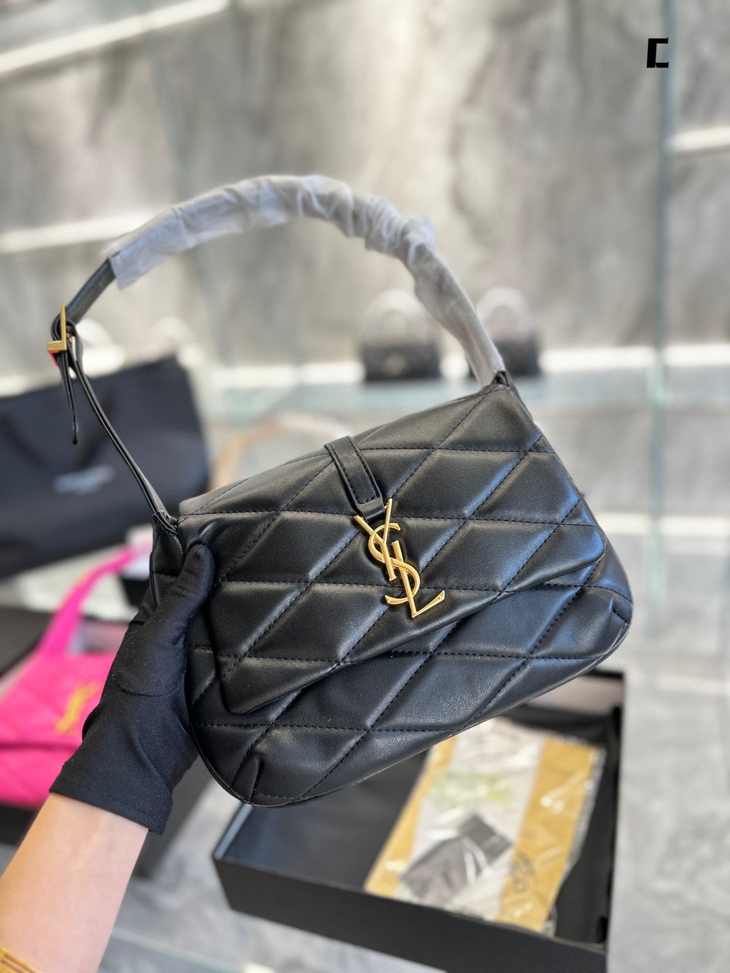 TO – New Luxury Bags SLY 3011:1High-quality replica