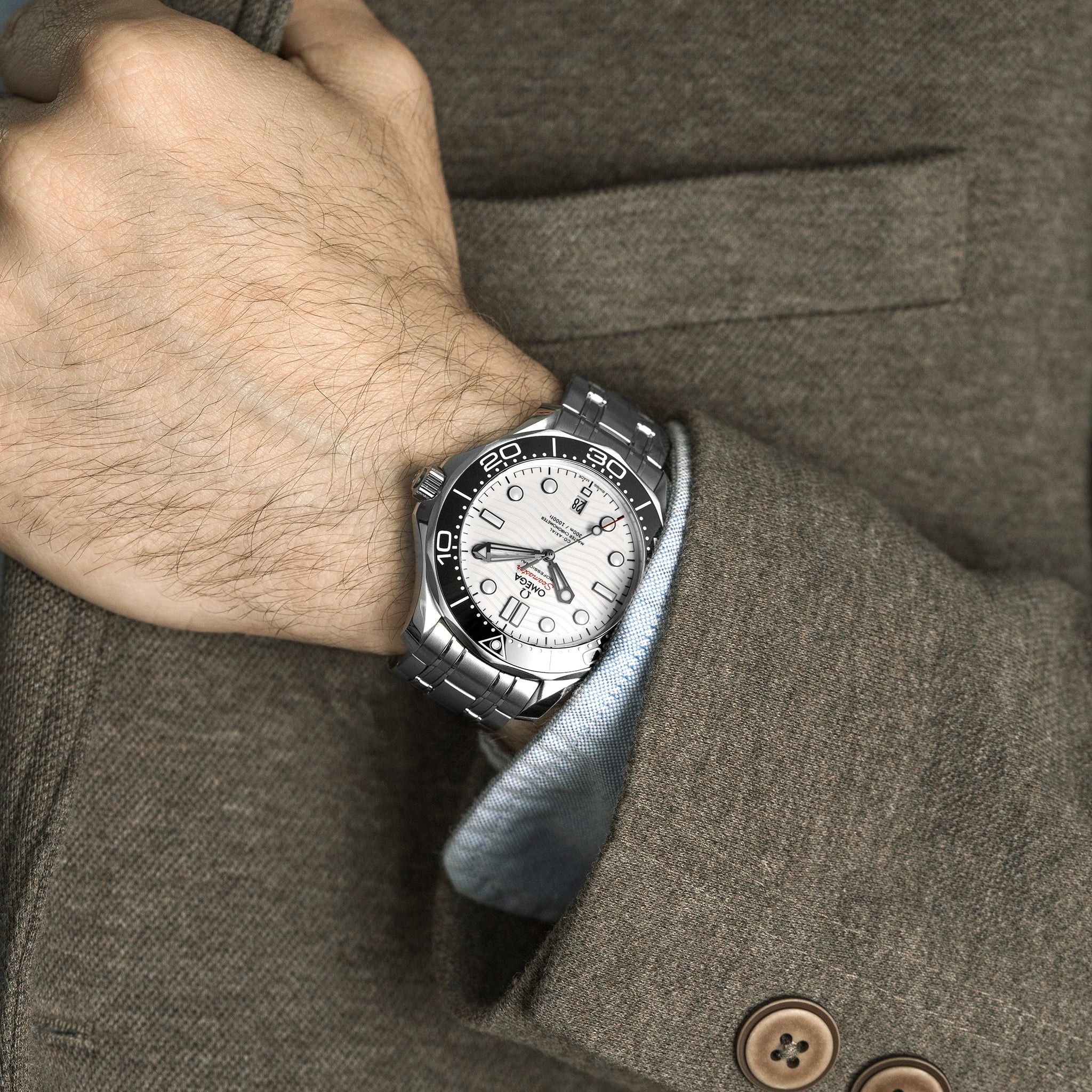 Seamaster Diver 300M Co-Axial Master Chronometer 42mm White Dial On Bracelet(1:1 replica) - Elite Watch Atelier