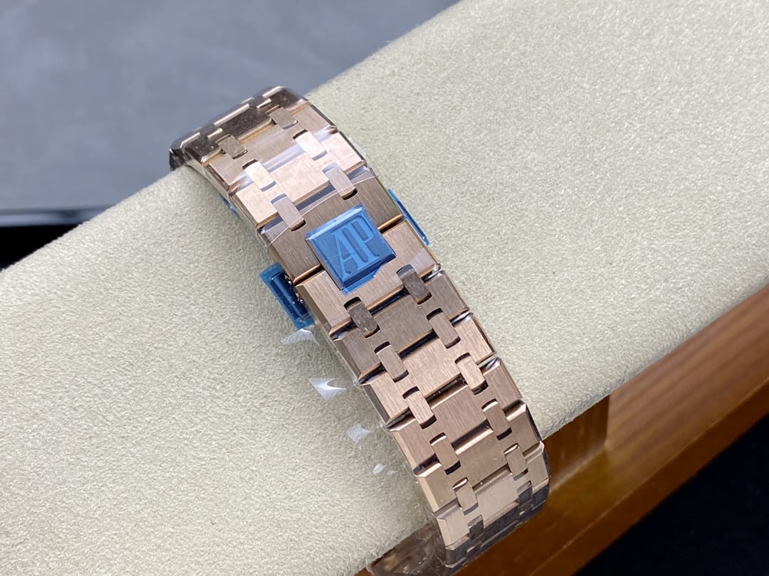 Audemars Piguet Replica AP Watch Royal Oak Selfwinding ��50th Anniversary�� 41mm Rose Gold Blue Dial 15510OR.OO.1320OR.01-APS(1:1 replica) - Top club