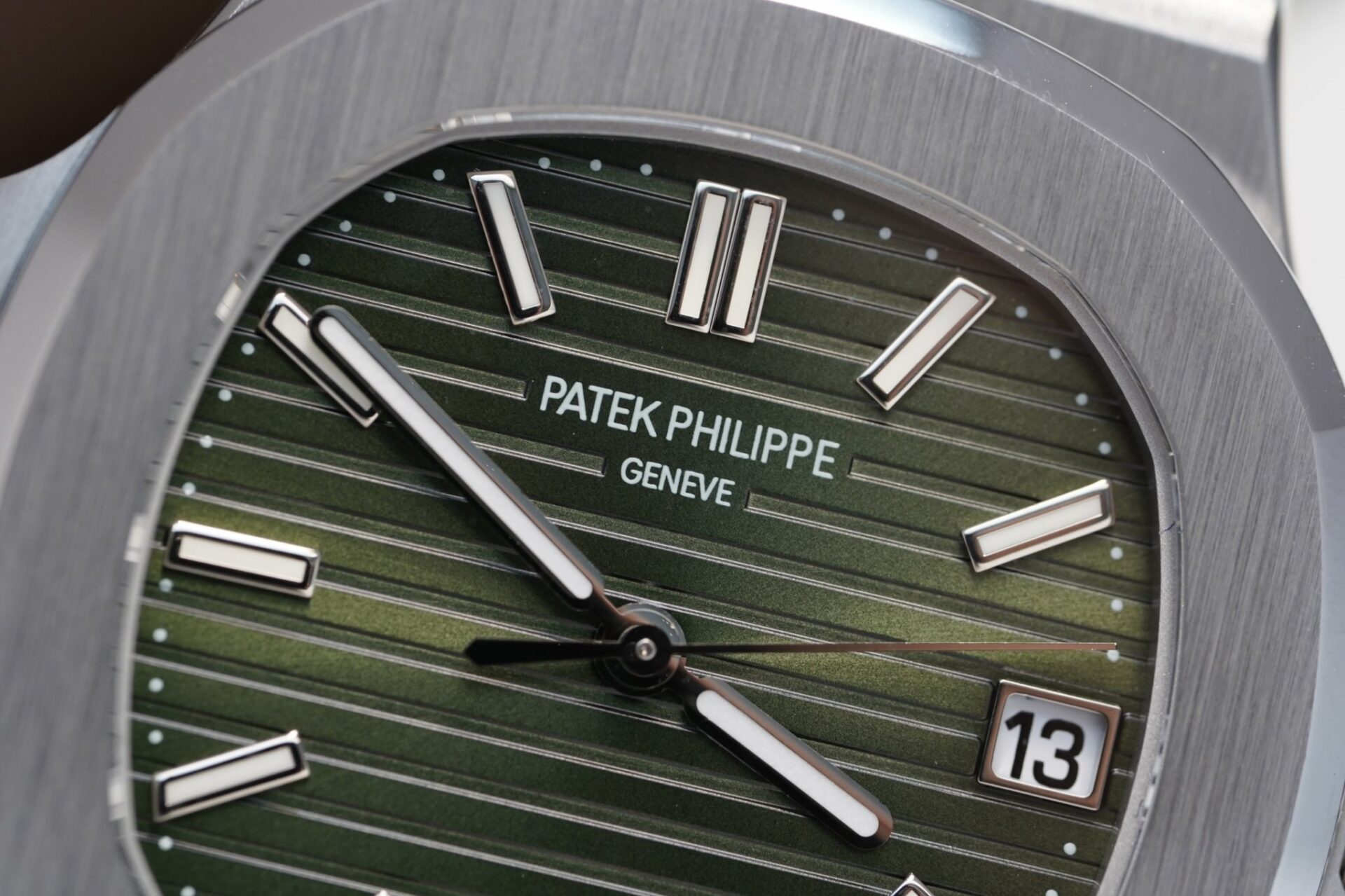 Patek Philippe Nautilus 5711 Green Dial Metal Strap Rep 1:1 Watch 3K 40mm - Top club