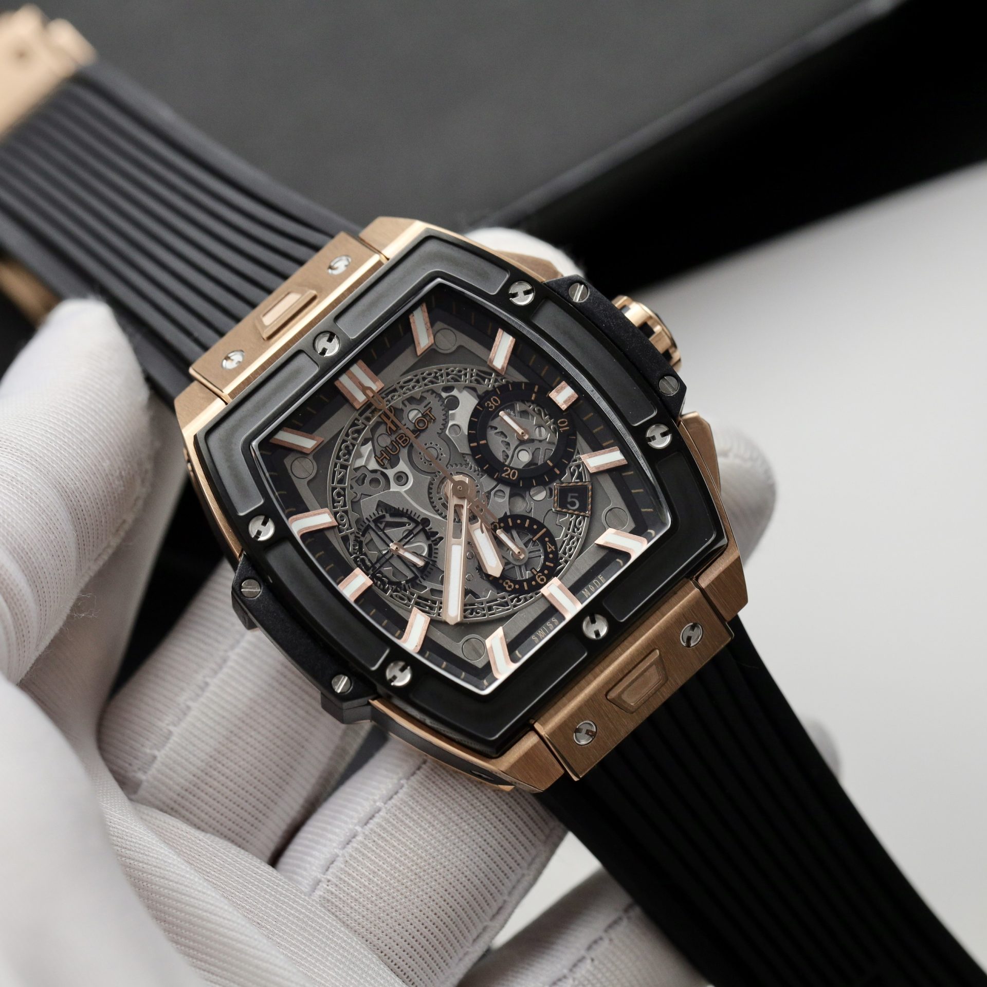 Hublot Replica Watch Spirit Of Big Bang King Gold Black Dial 42mm - Top club