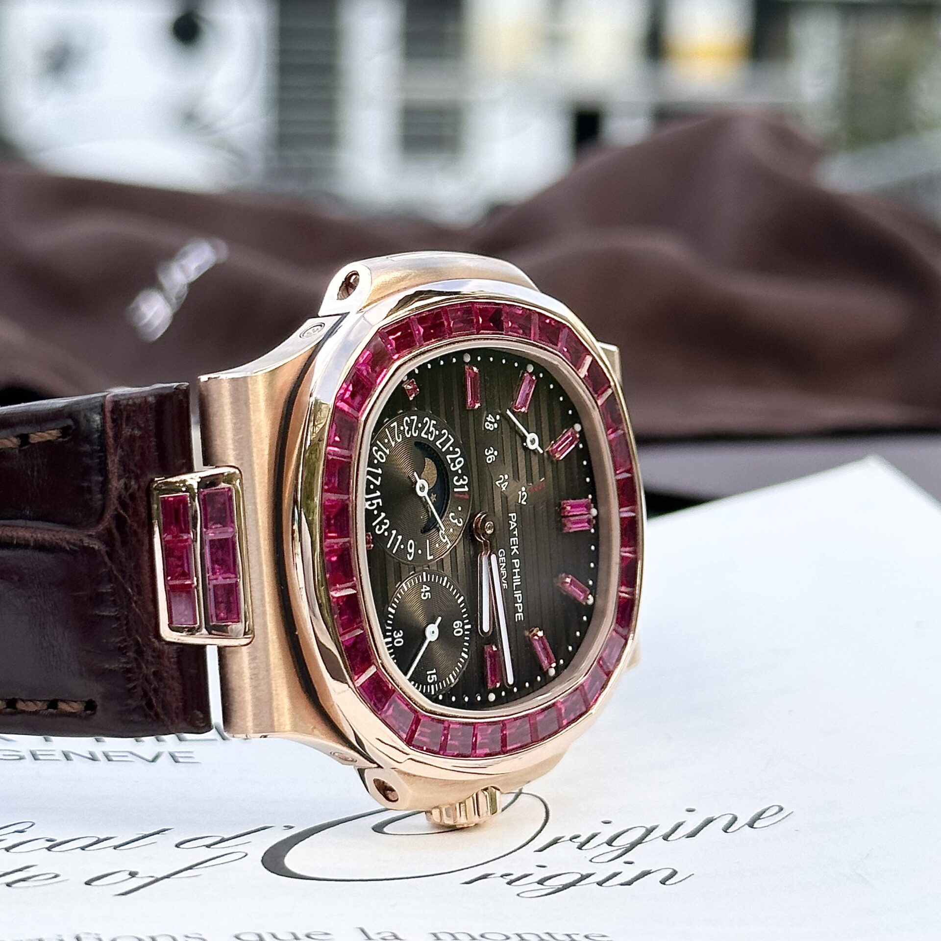 Patek Philippe Nautilus 5724 Gold Wrapped With Ruby Replica Watch 40mm - Top club
