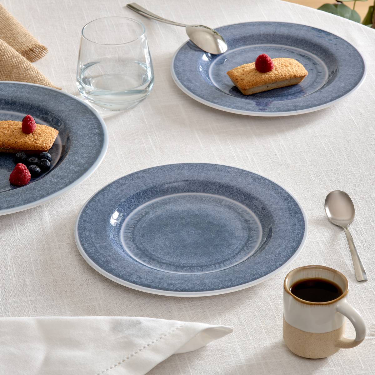 Dessert plate "Fanny" D.22.7 cm, Blue