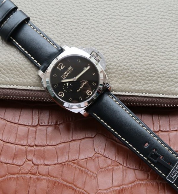 Replica Panerai XF PAM359 Black Leather Strap P.9000 Super Clone - Top club