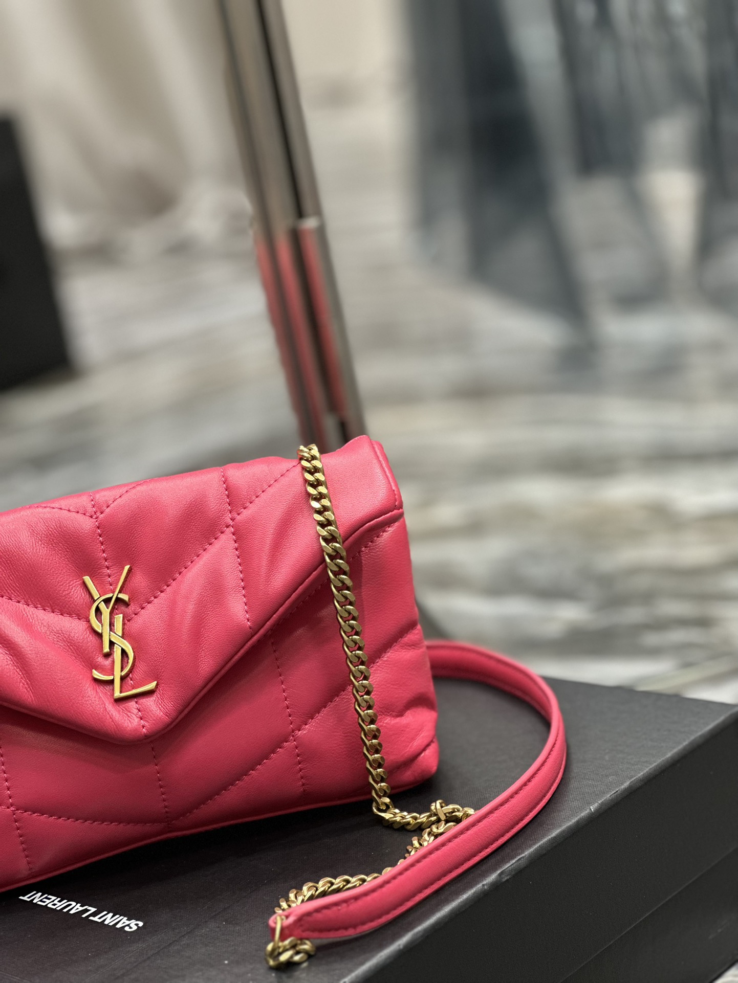 SUNSET MEDIUM TOP HANDLE IN SMOOTH LEATHER1:1High-quality replica