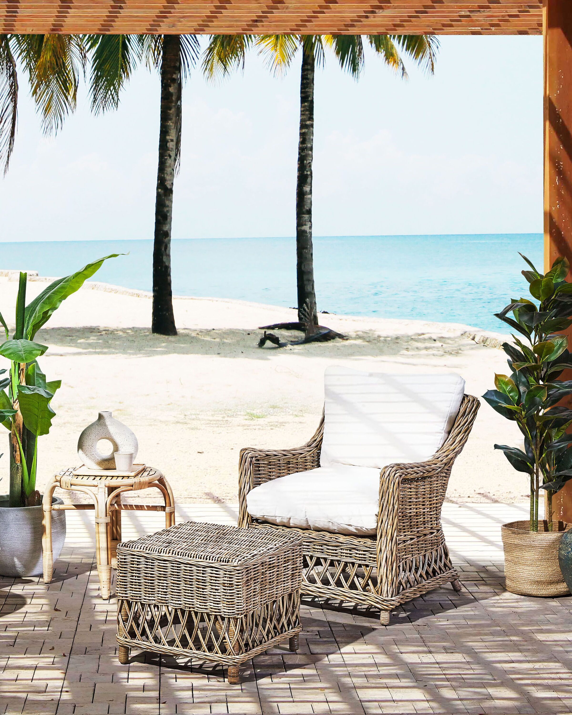 Garden Armchair RIBOLLA with Footstool Rattan Natural