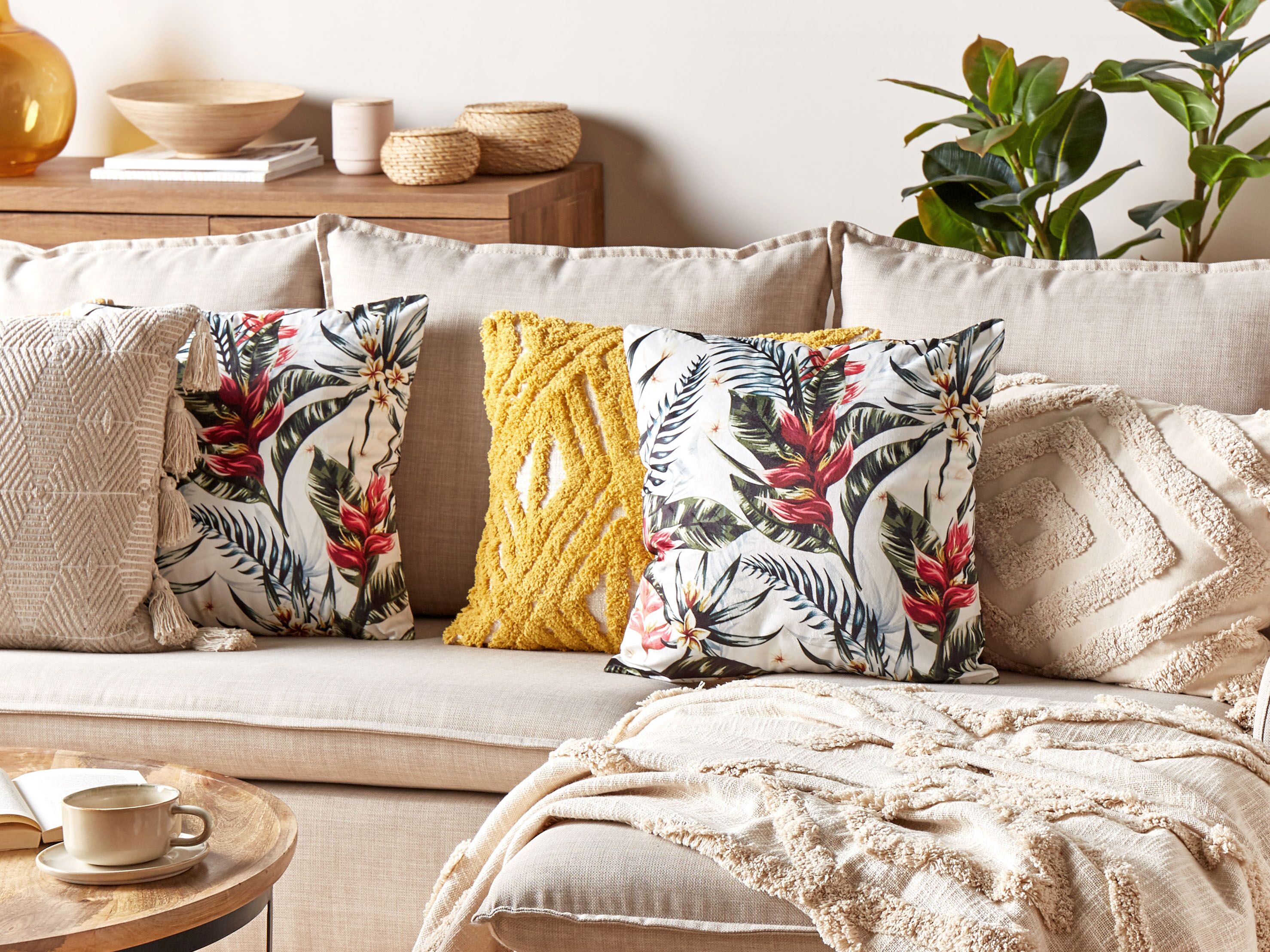 Throw Cushion EDELWEISS Velvet 45 x 45 cm Multicolour Plant Pattern