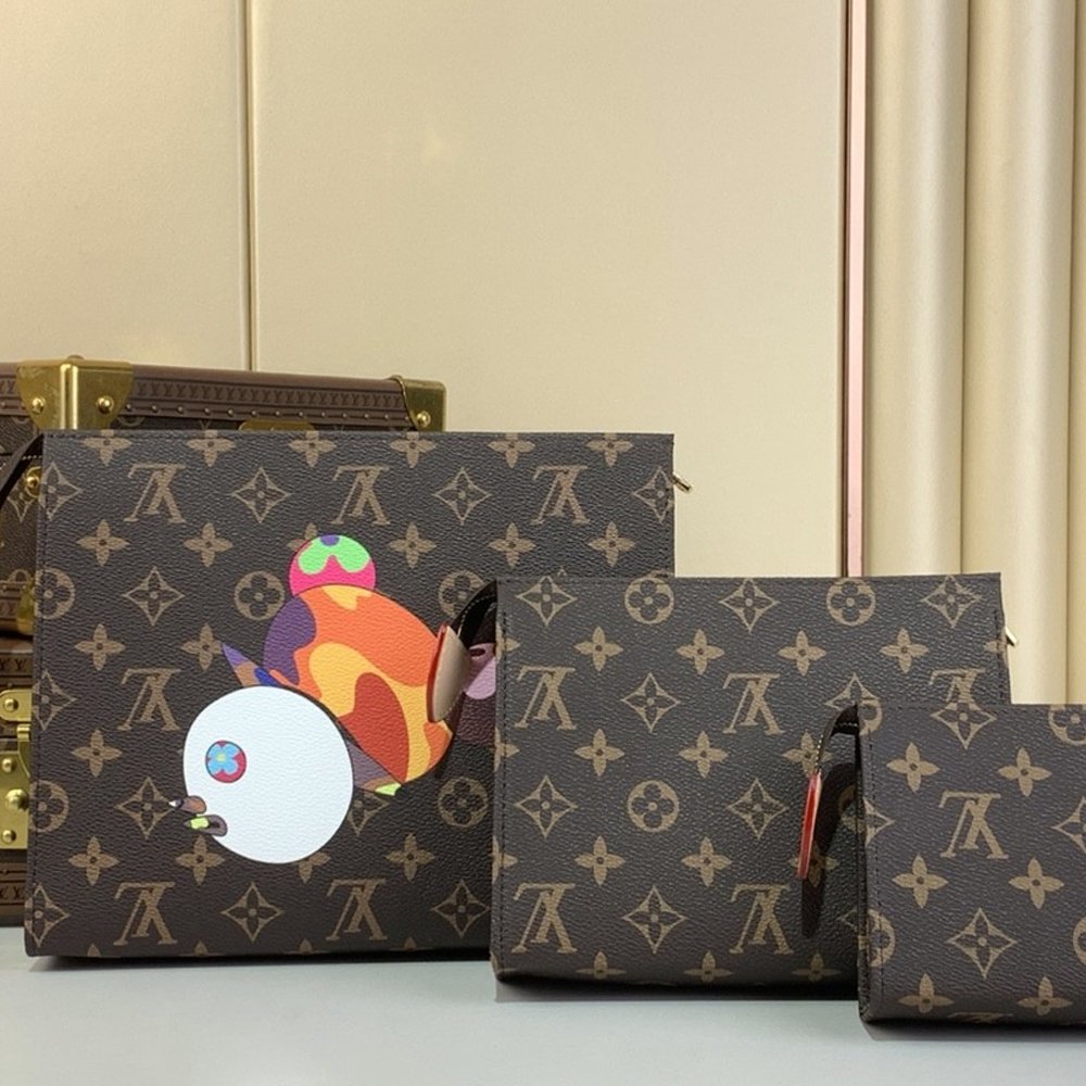 Louis Vuitton LV x TM Trio Toiletry Pouch1:1High-quality replica