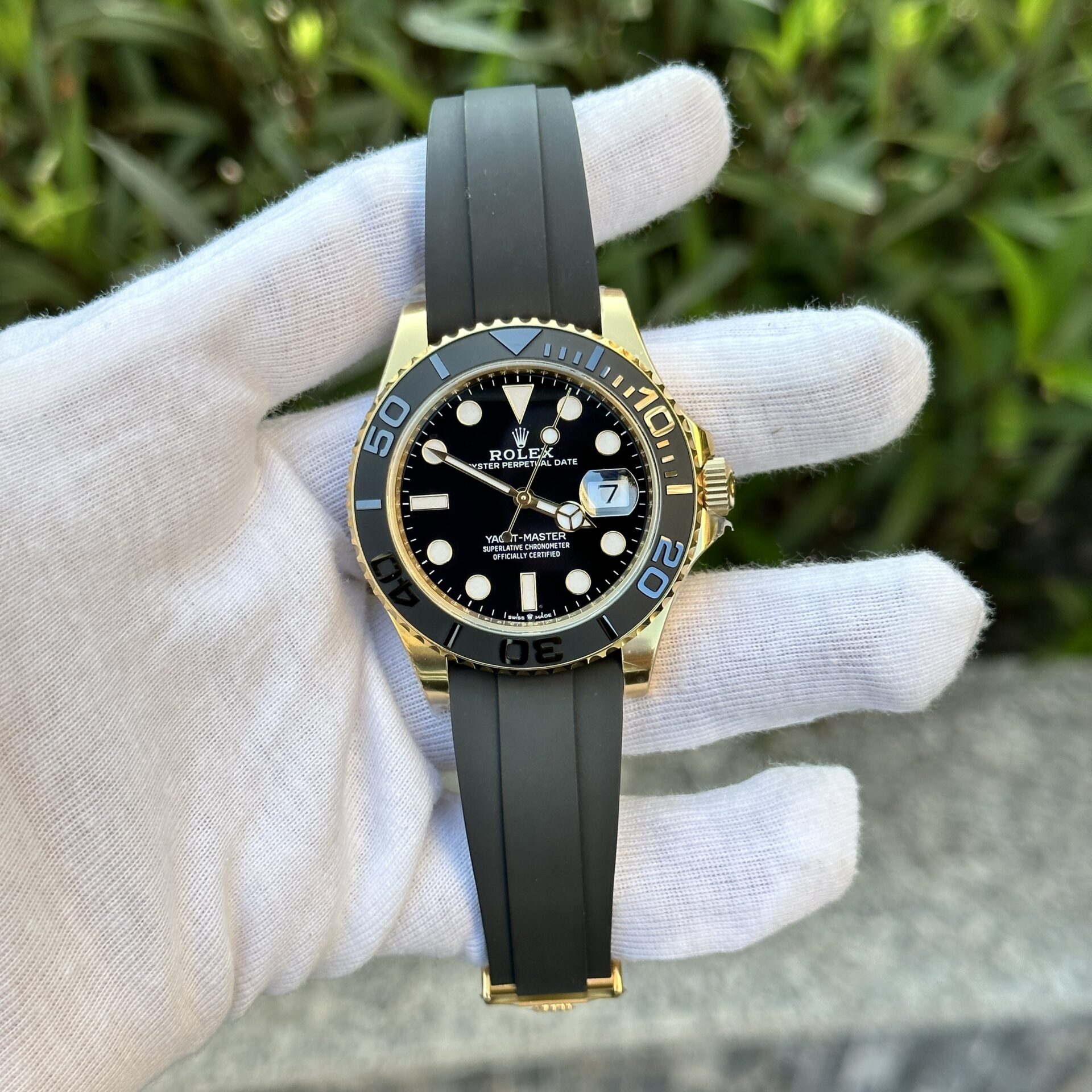 Rolex Yacht-Master 226658 Yellow Gold Replica 1:1 Watch Clean 42mm - Elite Watch Atelier