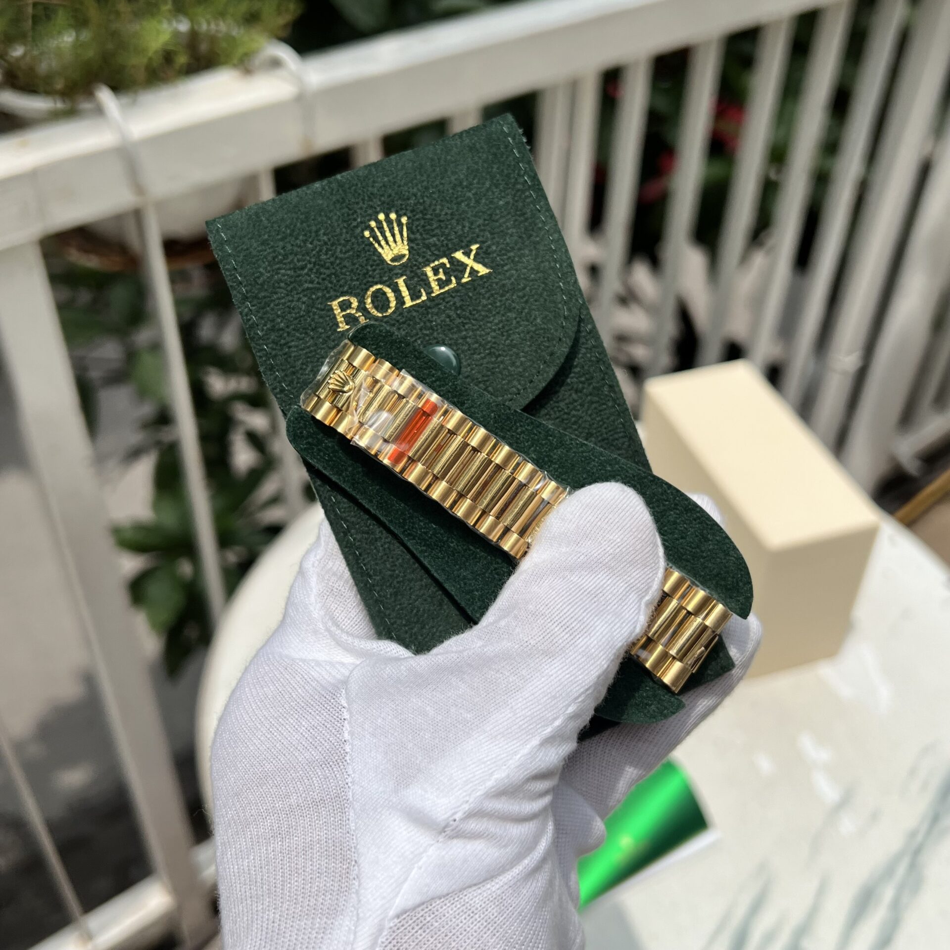 Rolex Replica 1:1 Watch Day-Date Green Dial With Diamonds EW 36mm - Elite Watch Atelier