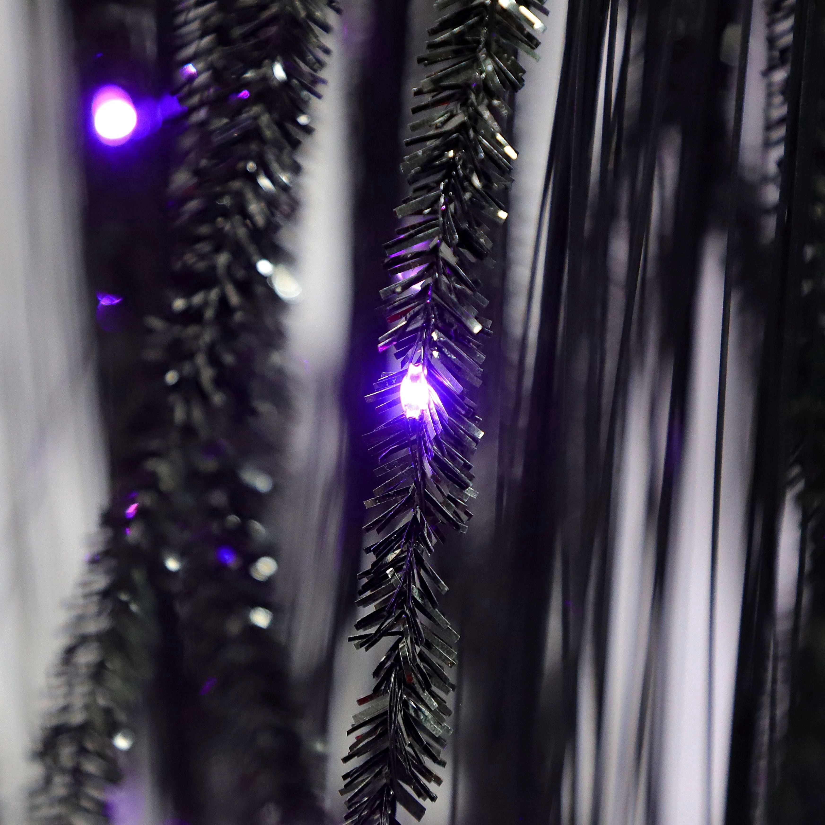 Outdoor LED 10-Function Willow Tree, Orange and Purple, 6', Halloween by Way To Celebrate - Image 5 Outdoor LED 10-Function Willow Tree, Orange and Purple, 6', Halloween by Way To Celebrate - Image 5