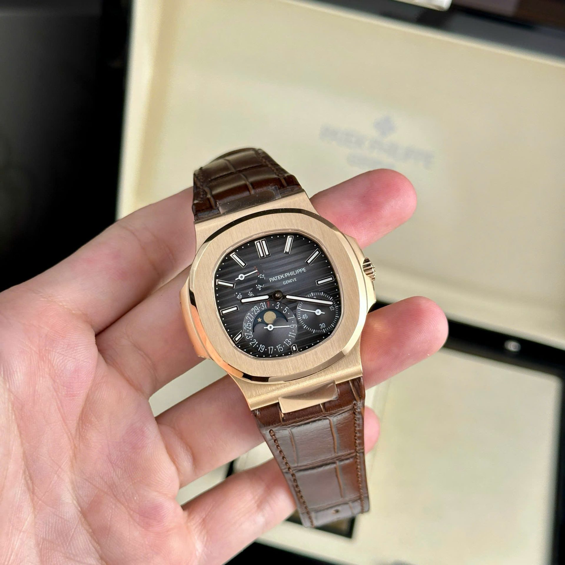 Patek Philippe Nautilus 5712G Best Replica Watch Gray Dial PPF Factory 40mm - Elite Watch Atelier