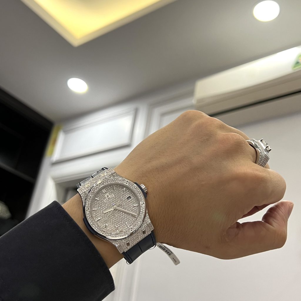 Hublot Best Replica Watch Classic Fusion Custom Natural Diamonds 42mm - Top club