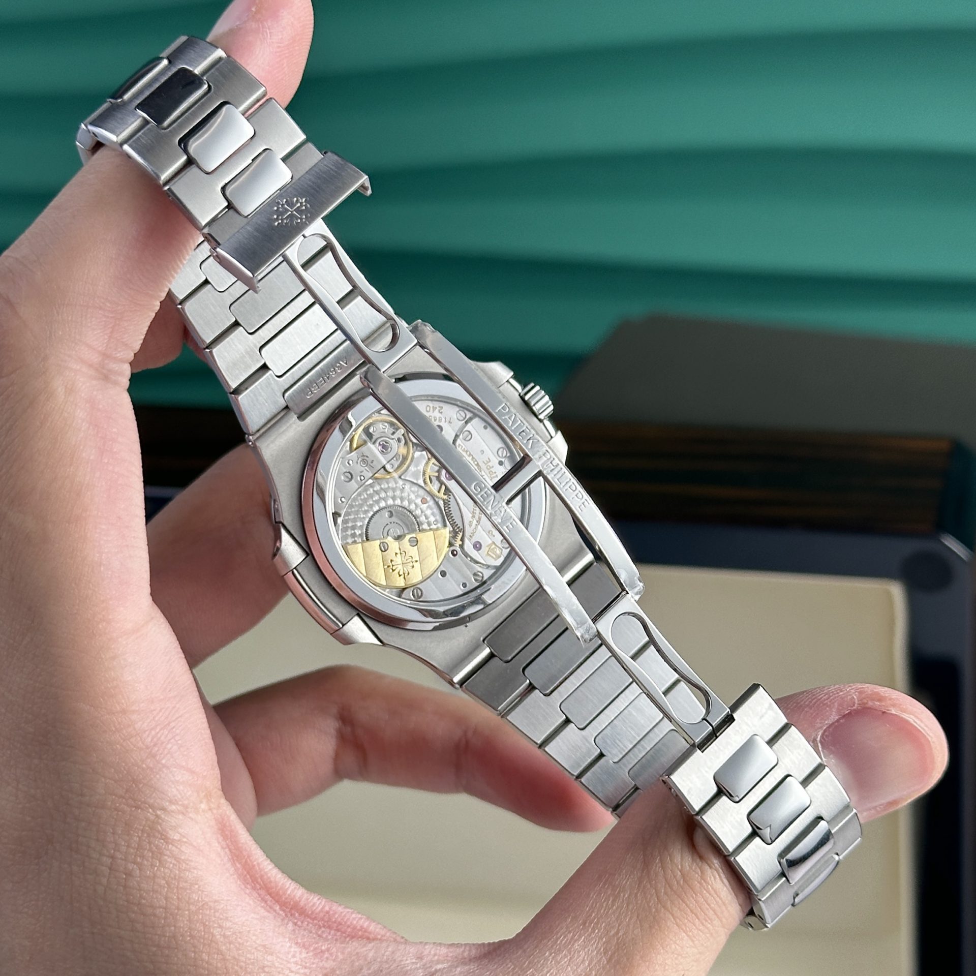 Patek Philippe Best Replica Watch Nautilus 5712 Custom Authentic Details 40mm - Top club