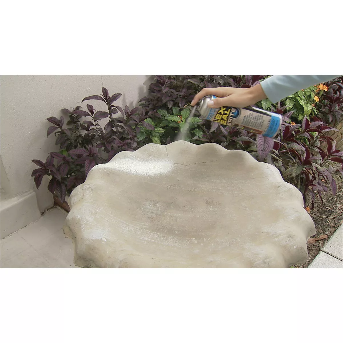 FLEX SEAL 14 Oz. Spray Rubber Sealant, Bright White