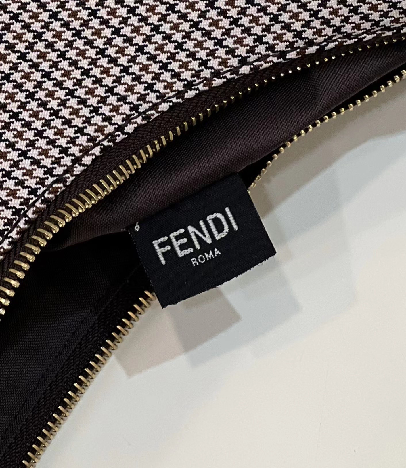FENDIGRAPHY - Replicaclubs