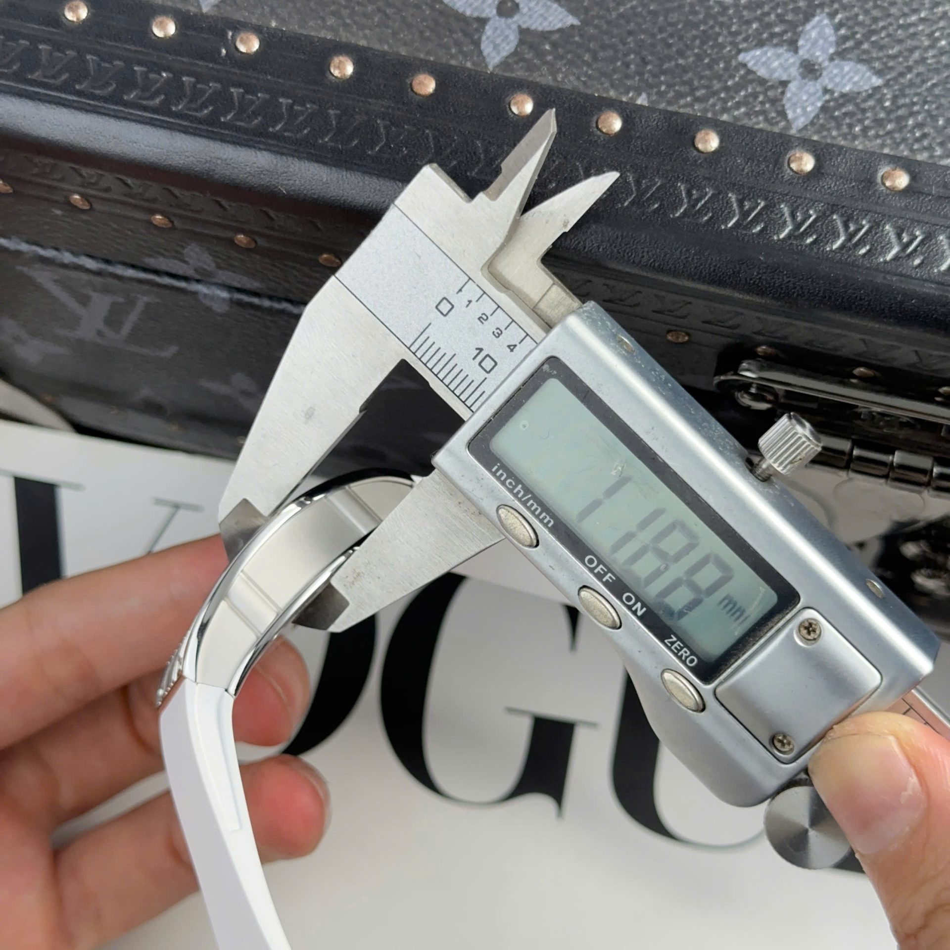 Richard Mille RM07-01 Best Replica Watches Diamonds White Rubber Strap ZF Factory 36mm - Top club