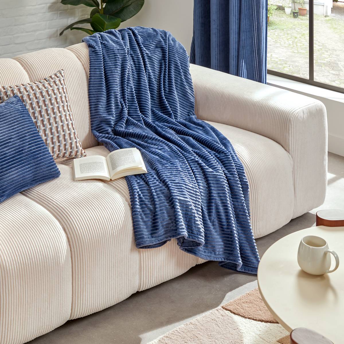 Ribbed Flannel Throw "Arum" Ink blue, 240x220 cm