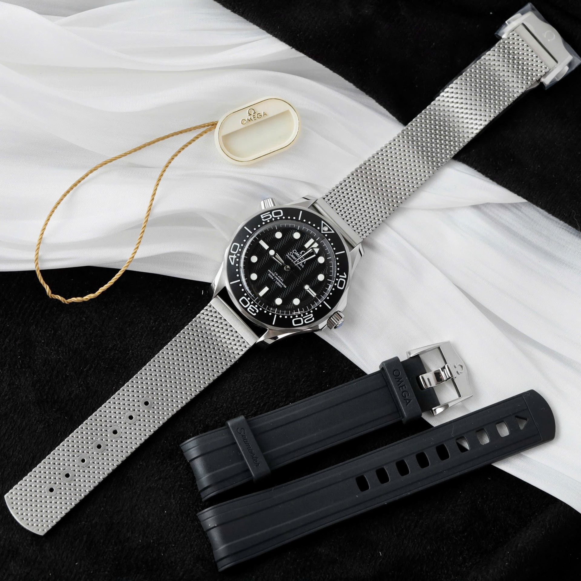 Omega Seamaster Diver 300M Co-Axial Master Chronometer Best Replicas VS Factory 42mm - Elite Watch Atelier
