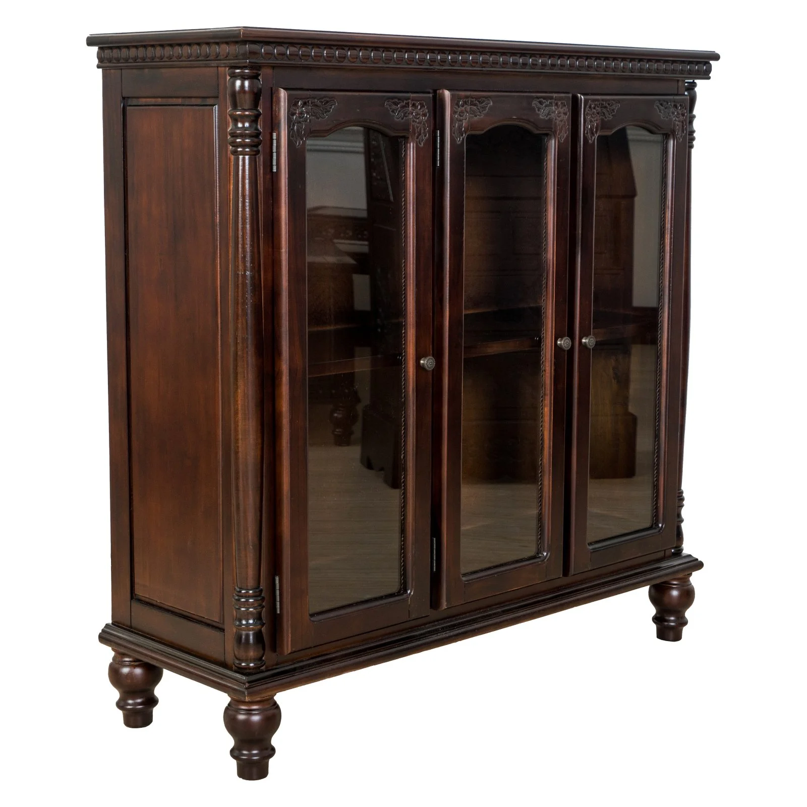 Wayborn Home Furnishings JC010W 39.5 x 39 x 14 in. Glass Door Cabinet - White