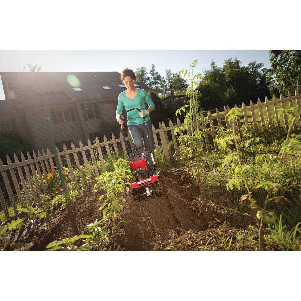 Troy-Bilt Gas 4-Cycle Garden Cultivator 30cc - TBC304 - Image 4 Troy-Bilt Gas 4-Cycle Garden Cultivator 30cc - TBC304 - Image 4